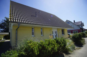 nah am Meer, Meerblick, gratis Nutzung vom AHOI Erlebnisbad und Sauna in Sellin - Haus Inselblick FeWo 03 in Göhren